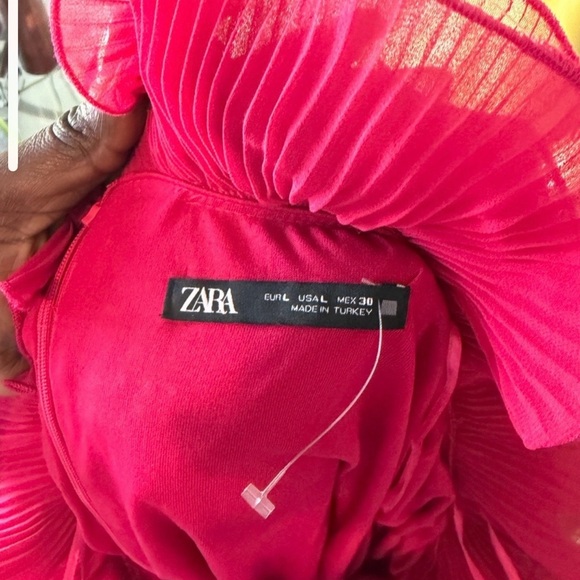 Zara Raspberry Red Off-Shoulder Dress - Picture 5 of 6